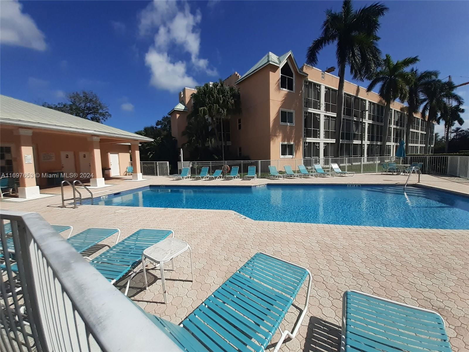 Real estate property located at 85 Gulfstream Rd #104A, Broward, SEA OAKS CONDO, Dania Beach, FL