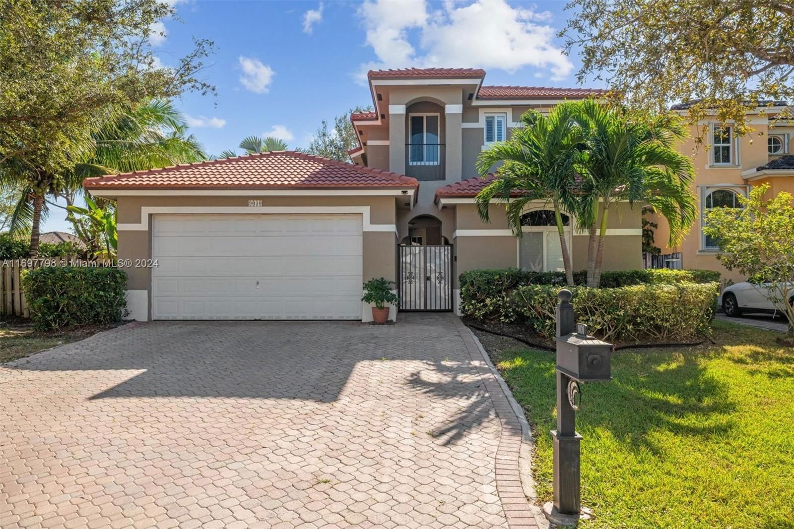 Real estate property located at 9030 162nd St, Miami-Dade, KARENERO FALLS, Palmetto Bay, FL