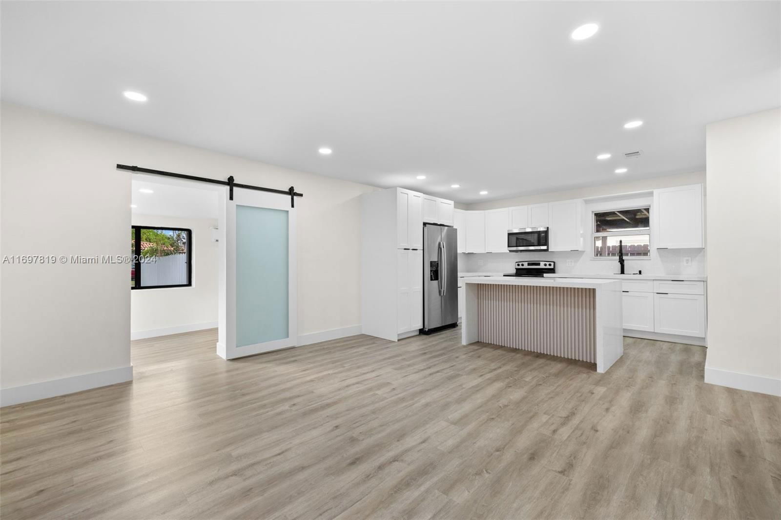 Real estate property located at 331 40th Pl, Miami-dade, Ideal Homes Sub No 3, Hialeah, FL