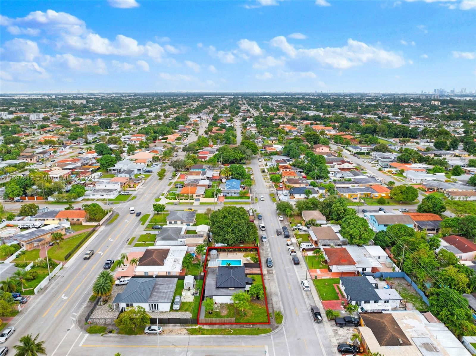 Real estate property located at 331 40th Pl, Miami-dade, Ideal Homes Sub No 3, Hialeah, FL