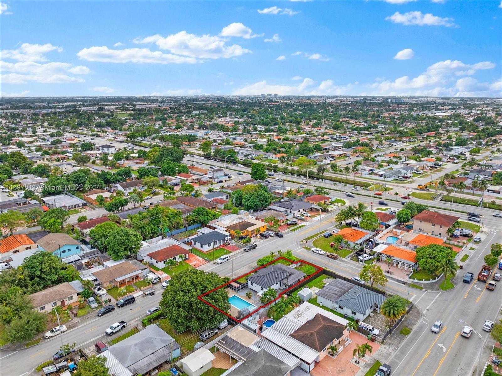 Real estate property located at 331 40th Pl, Miami-dade, Ideal Homes Sub No 3, Hialeah, FL