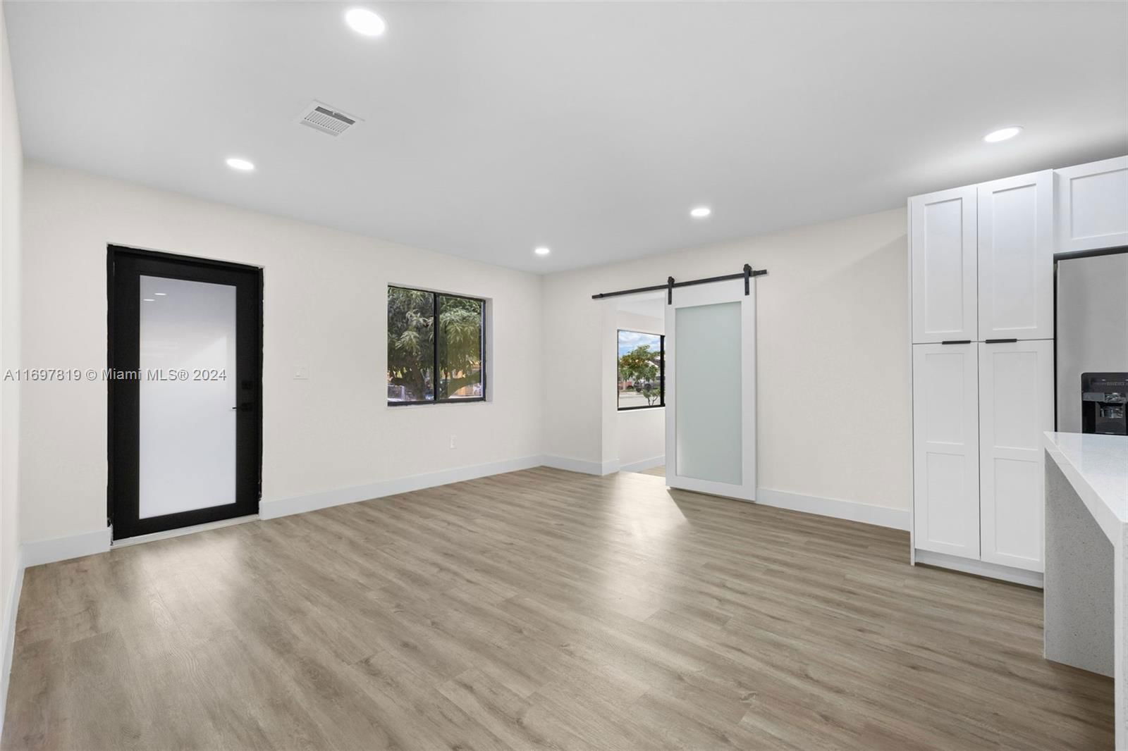 Real estate property located at 331 40th Pl, Miami-dade, Ideal Homes Sub No 3, Hialeah, FL