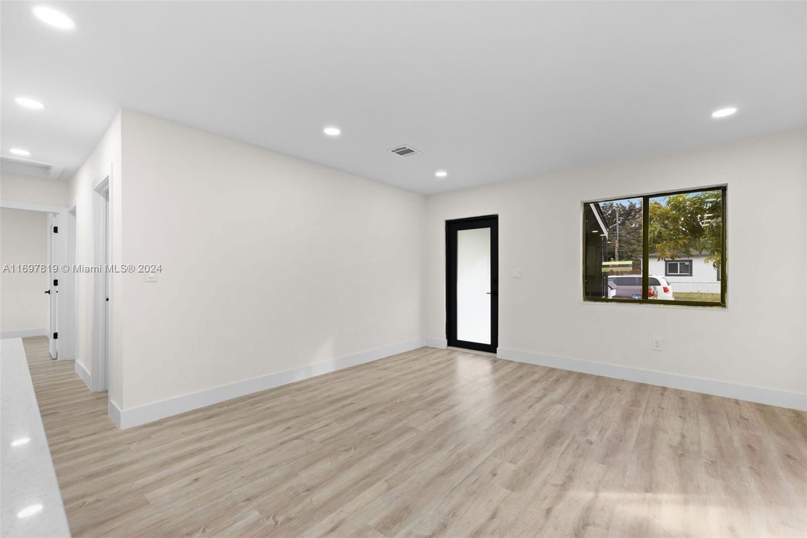Real estate property located at 331 40th Pl, Miami-dade, Ideal Homes Sub No 3, Hialeah, FL