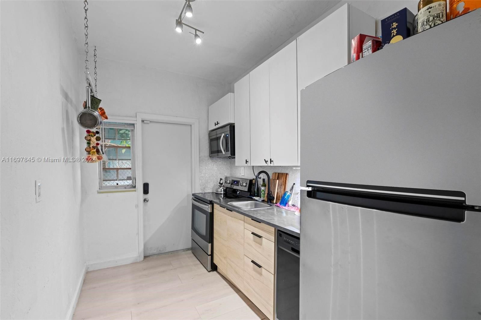 Real estate property located at 1571 Pennsylvania Ave #4S, Miami-dade, Don-bar Condo, Miami Beach, FL