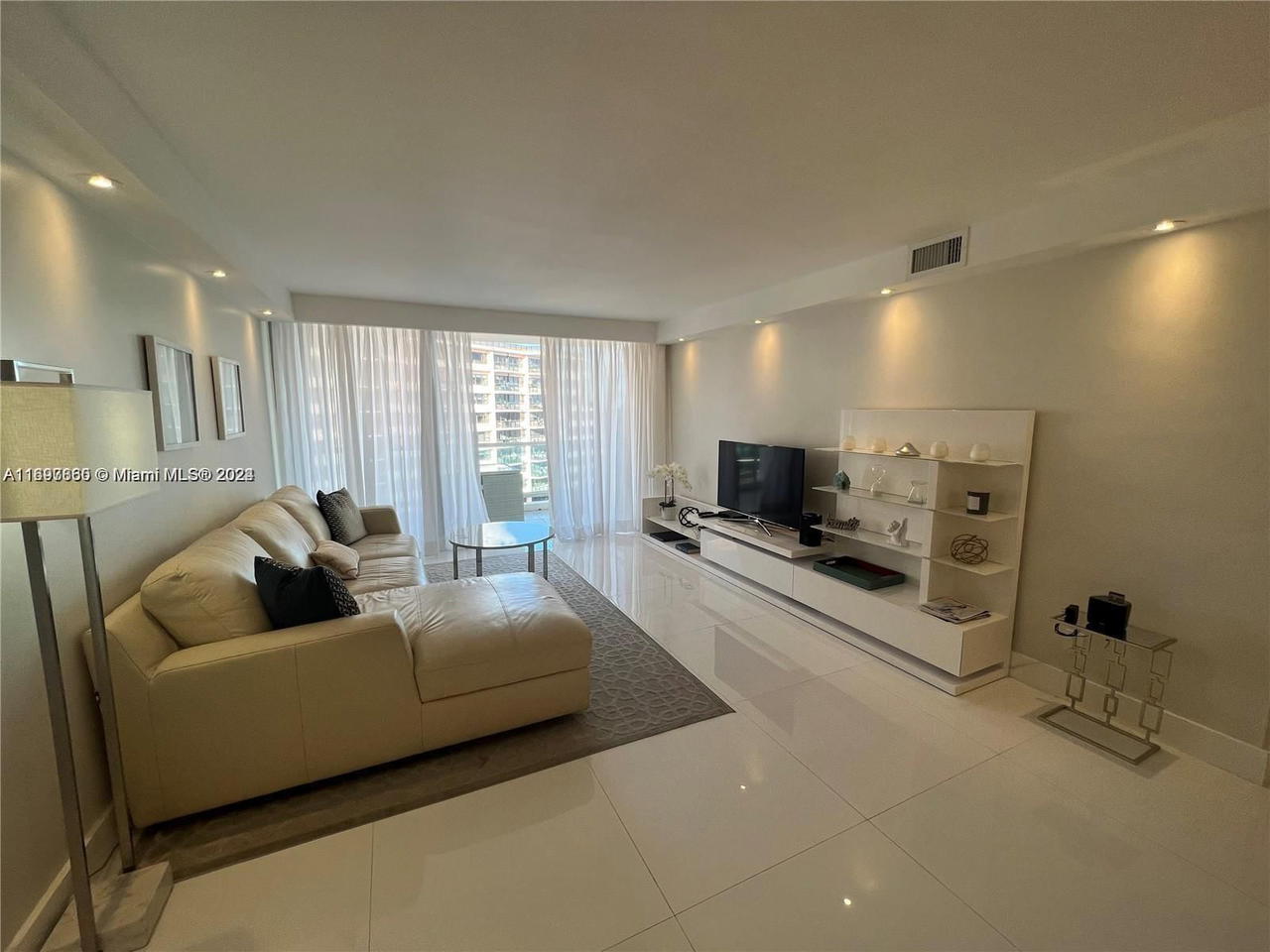 Real estate property located at 5161 COLLINS AVE #1403, Miami-dade, Seacoast 5151 Condo, Miami Beach, FL