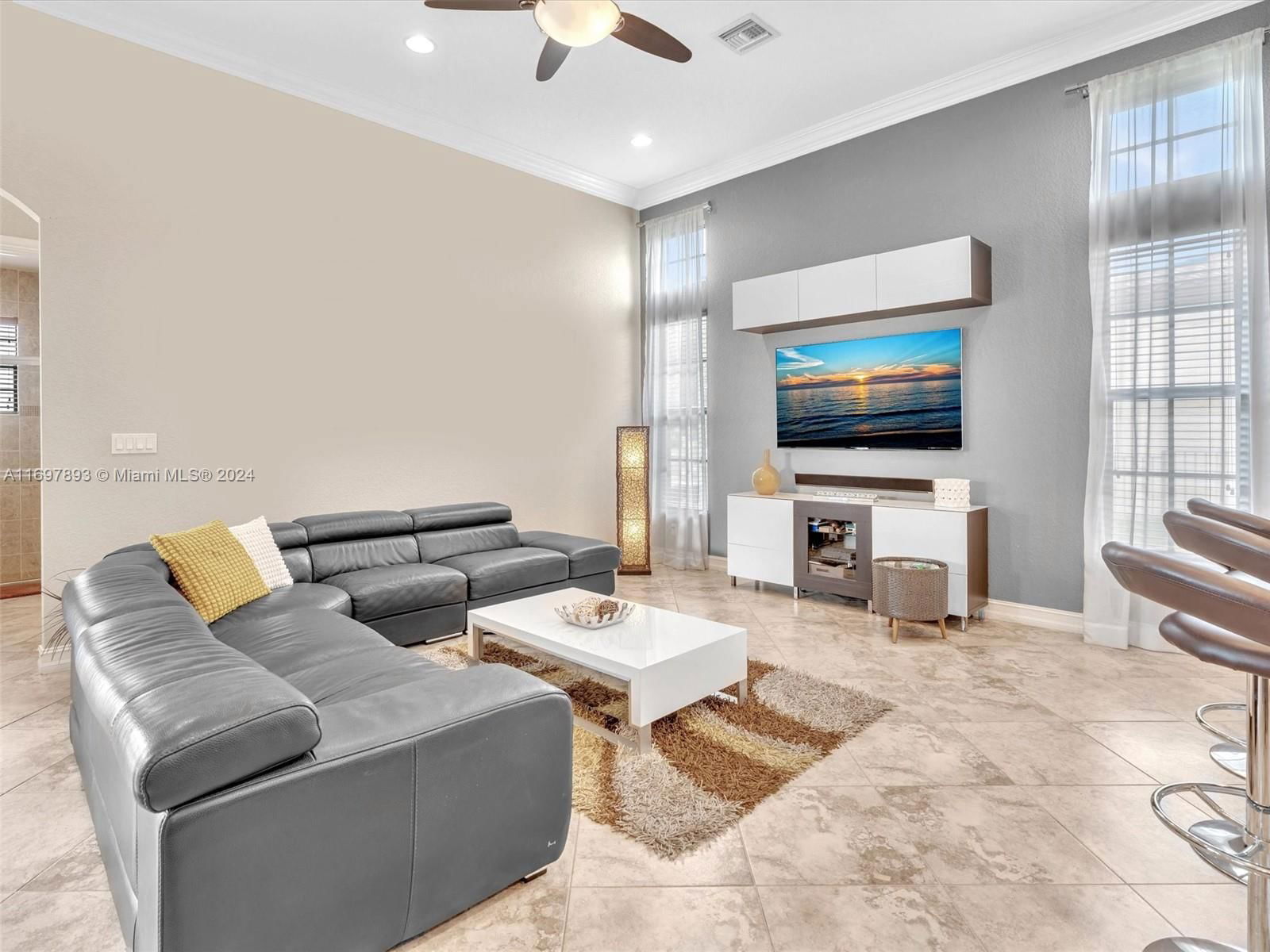 Real estate property located at 3750 88th Ter, Broward, Monterra-estada, Cooper City, FL