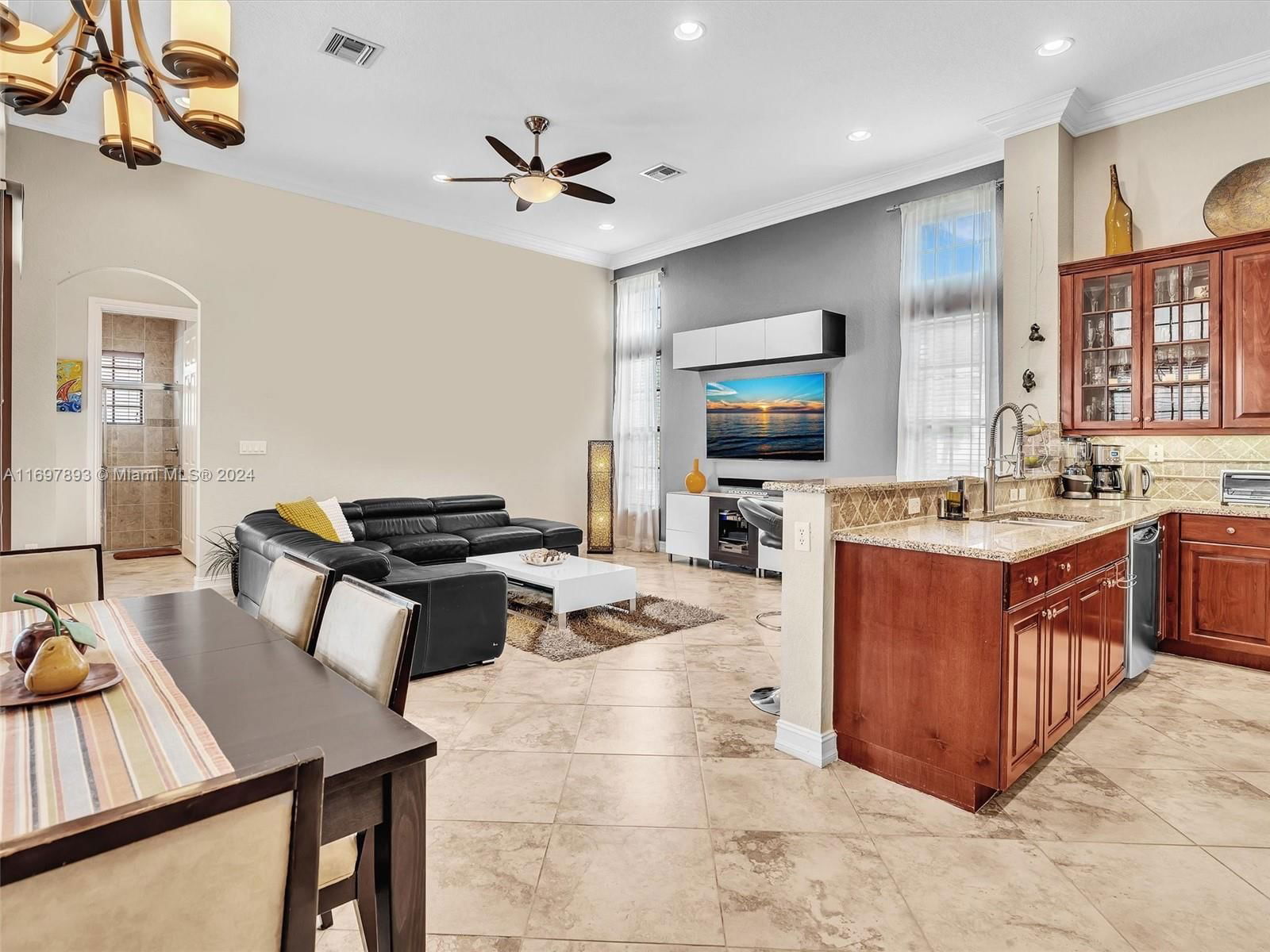 Real estate property located at 3750 88th Ter, Broward, Monterra-estada, Cooper City, FL