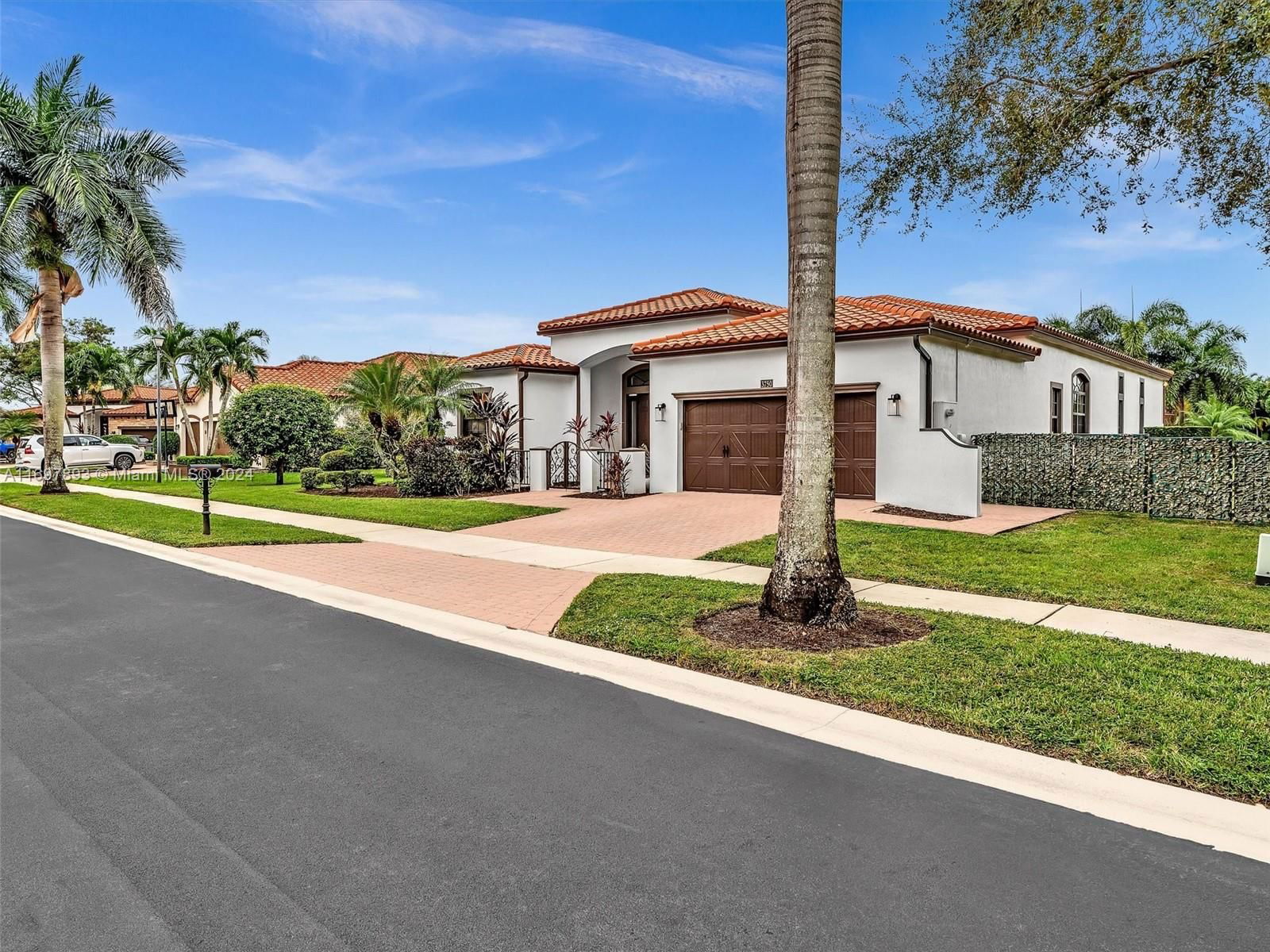 Real estate property located at 3750 88th Ter, Broward, Monterra-estada, Cooper City, FL