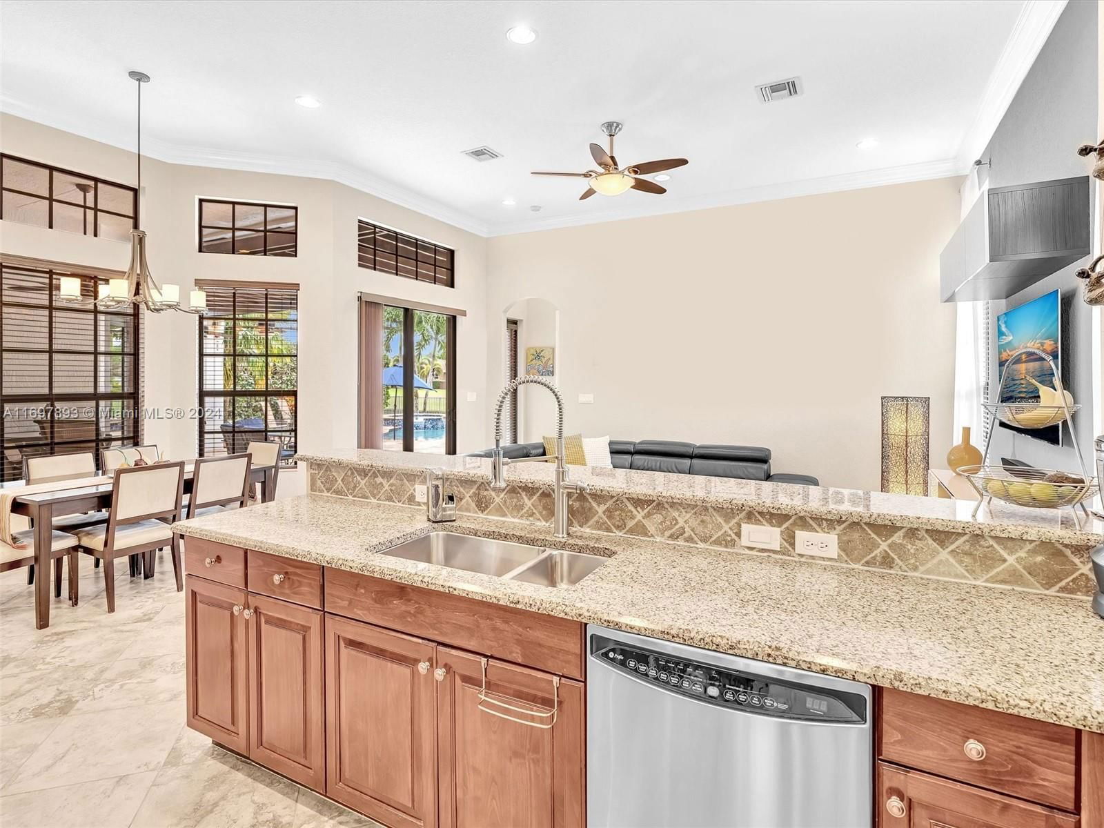 Real estate property located at 3750 88th Ter, Broward, Monterra-estada, Cooper City, FL