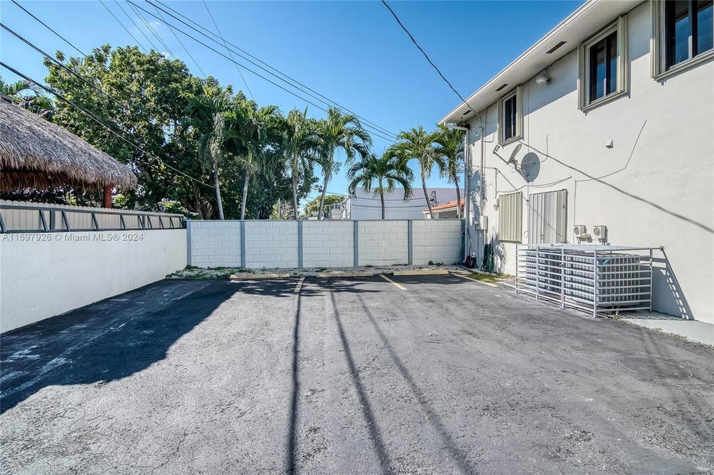 Real estate property located at 6520 24th St, Miami-dade, Miami, FL