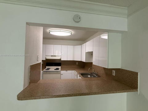 Real estate property located at 7000 186th St #4-114, Miami-dade, Coral Gate West Condo, Hialeah, FL