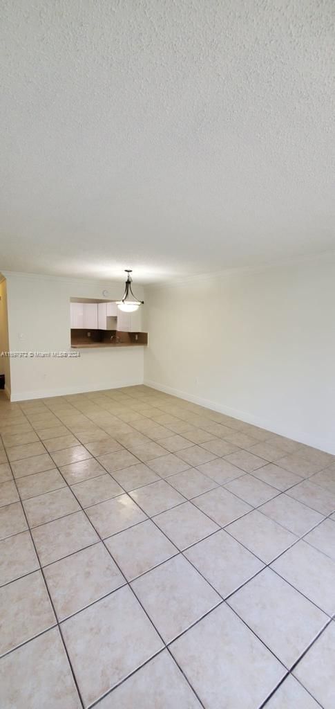 Real estate property located at 7000 186th St #4-114, Miami-Dade, CORAL GATE WEST CONDO, Hialeah, FL