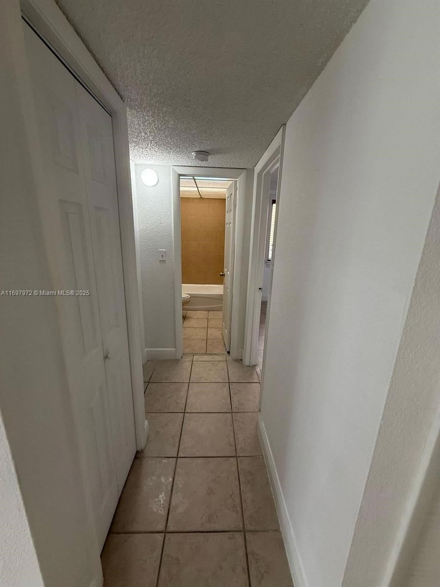 Real estate property located at 7000 186th St #4-114, Miami-dade, Coral Gate West Condo, Hialeah, FL