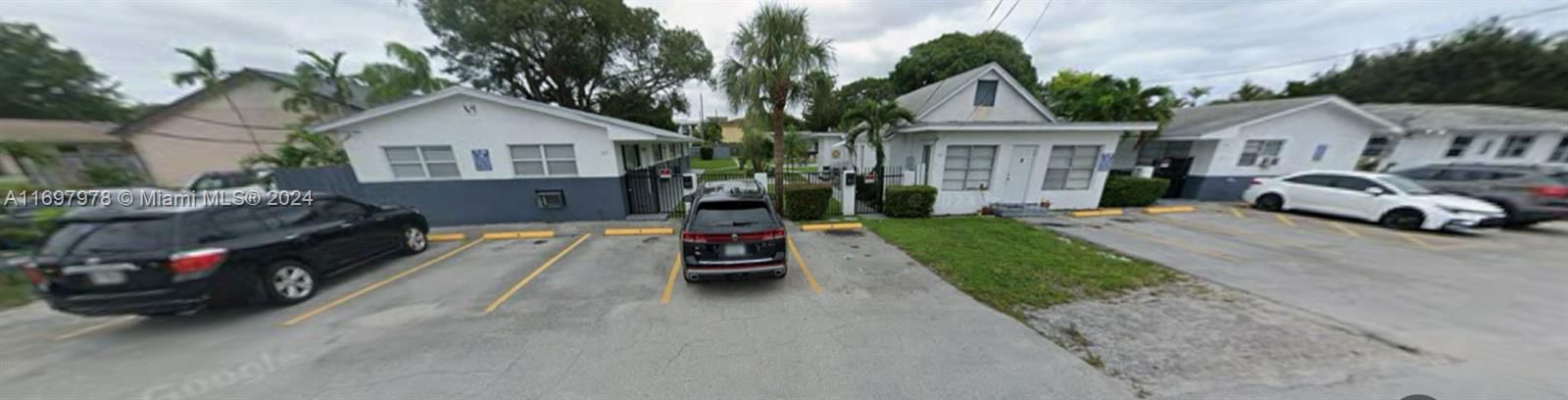 Real estate property located at 319 2nd ST, Broward, PADGETT & JOHNSON, Hallandale Beach, FL