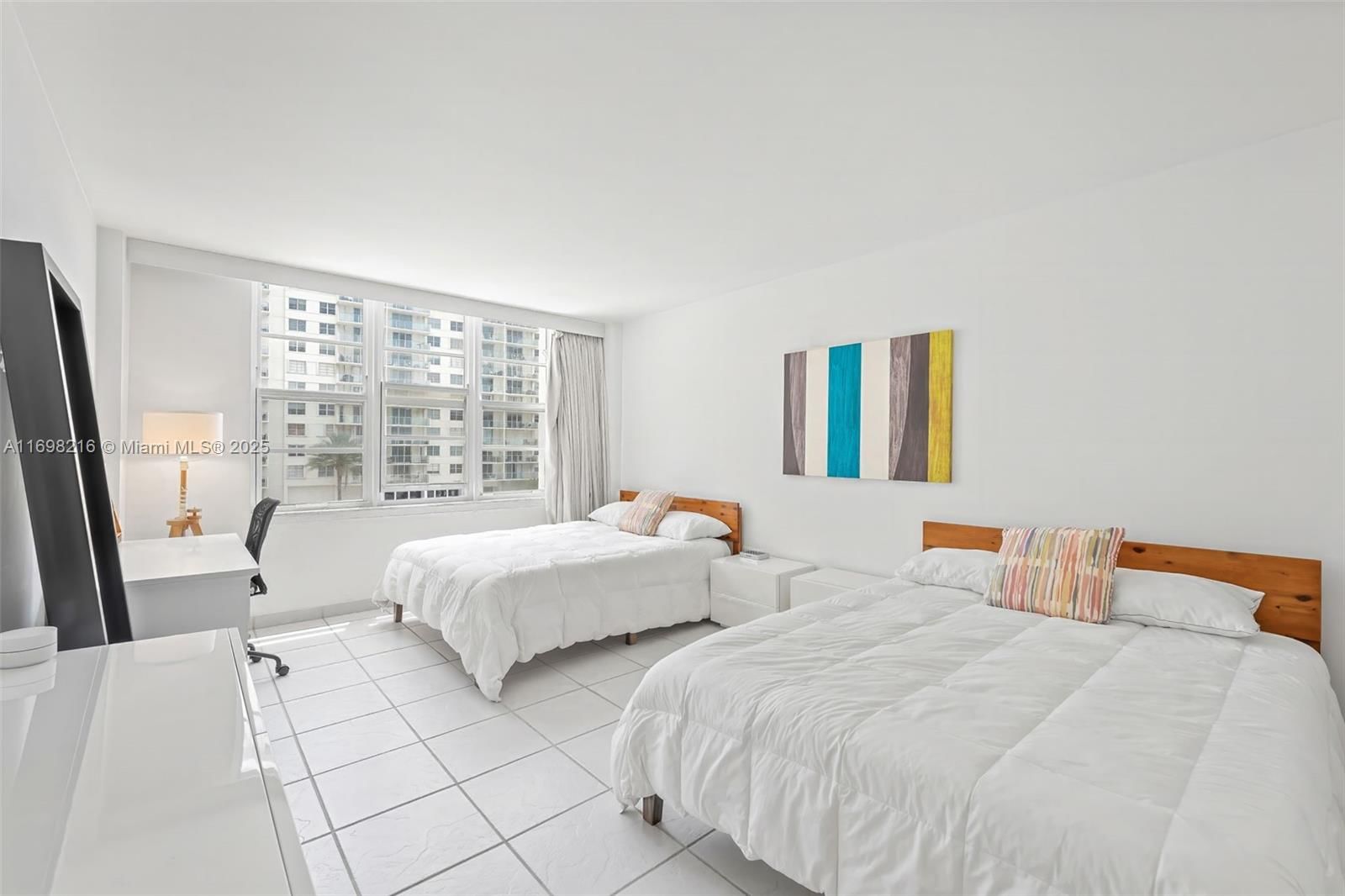 Real estate property located at 5700 Collins Ave #5B, Miami-dade, Seacoast 5700 Condo, Miami Beach, FL