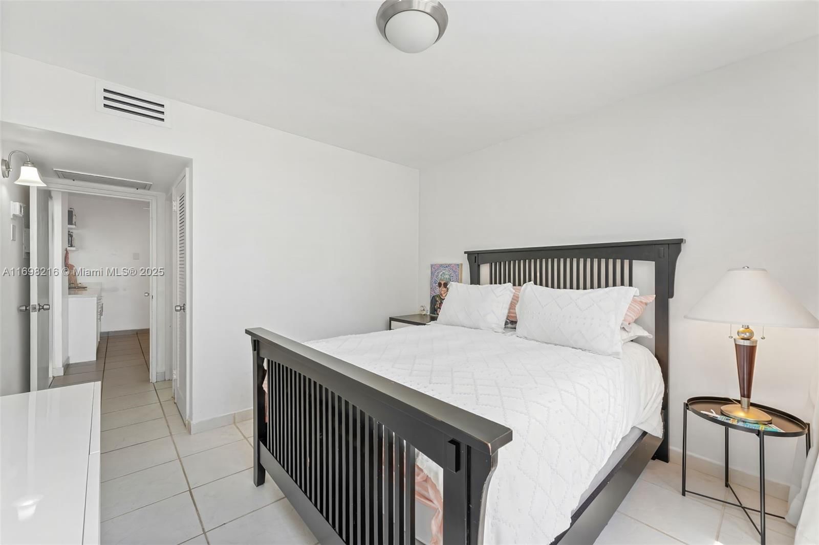 Real estate property located at 5700 Collins Ave #5B, Miami-dade, Seacoast 5700 Condo, Miami Beach, FL