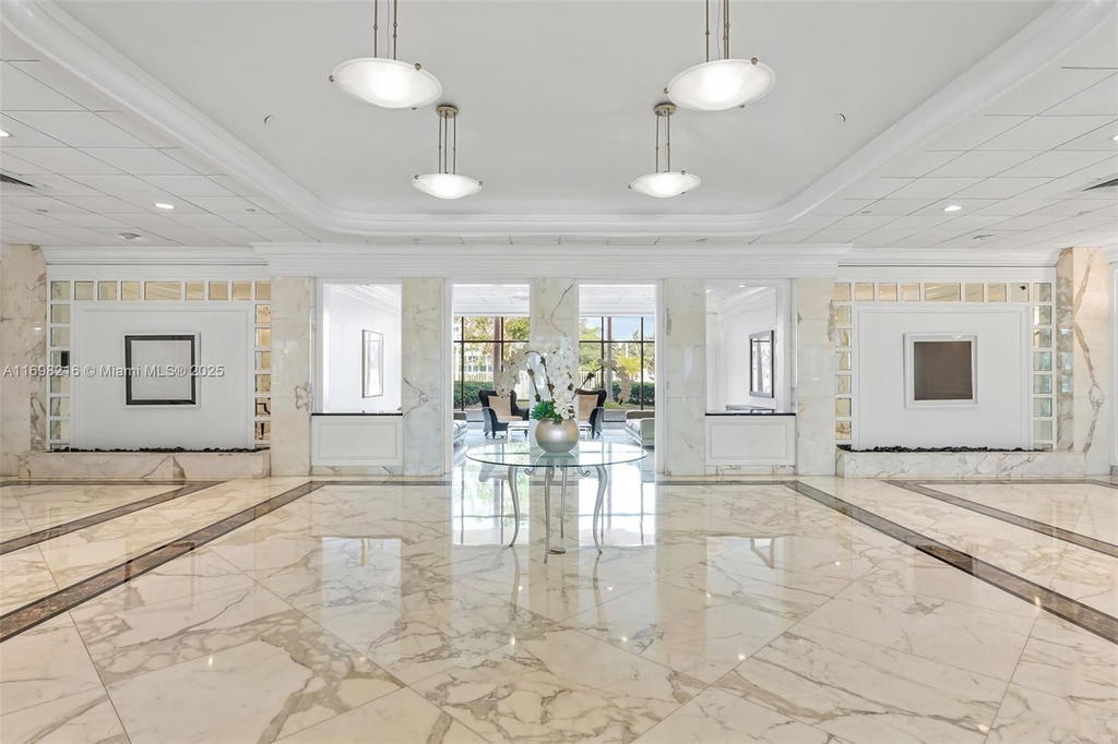 Real estate property located at 5700 Collins Ave #5B, Miami-dade, Seacoast 5700 Condo, Miami Beach, FL