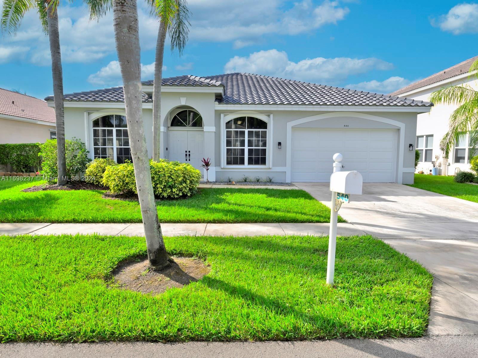 Real estate property located at 540 178th Way, Broward, Crystal Bay, Pembroke Pines, FL