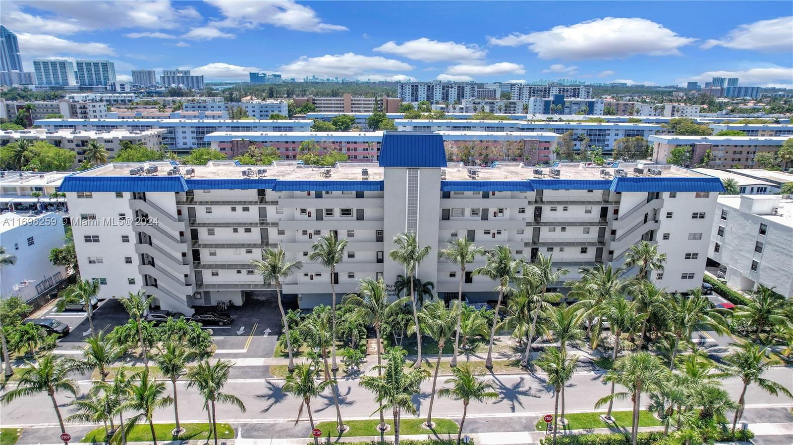 Real estate property located at 3770 171st St #403, Miami-Dade, BAYVIEW POINT NORTH CONDO, North Miami Beach, FL