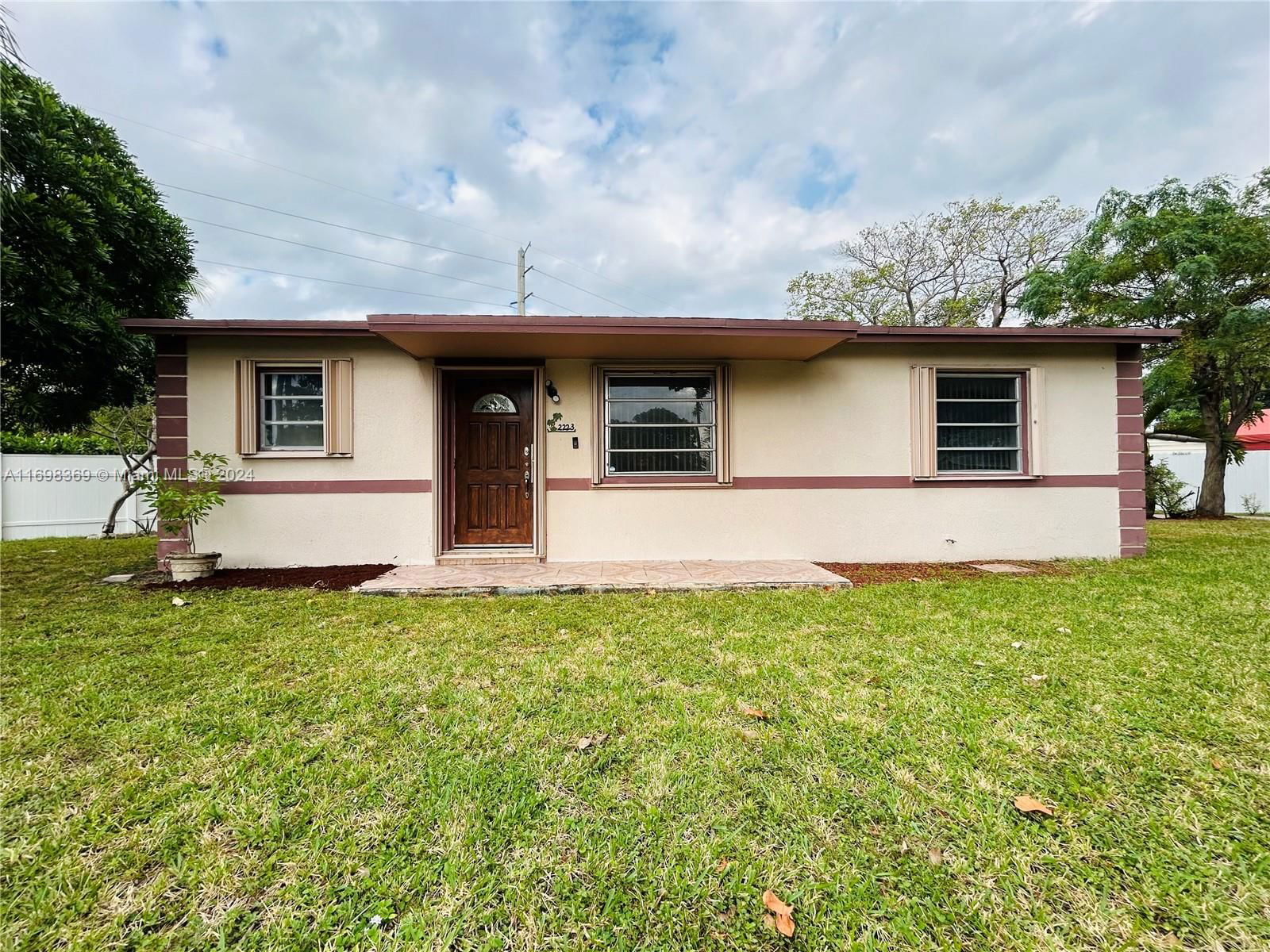 Real estate property located at 2223 Mayo St, Broward, BELMAR AMENDED, Hollywood, FL