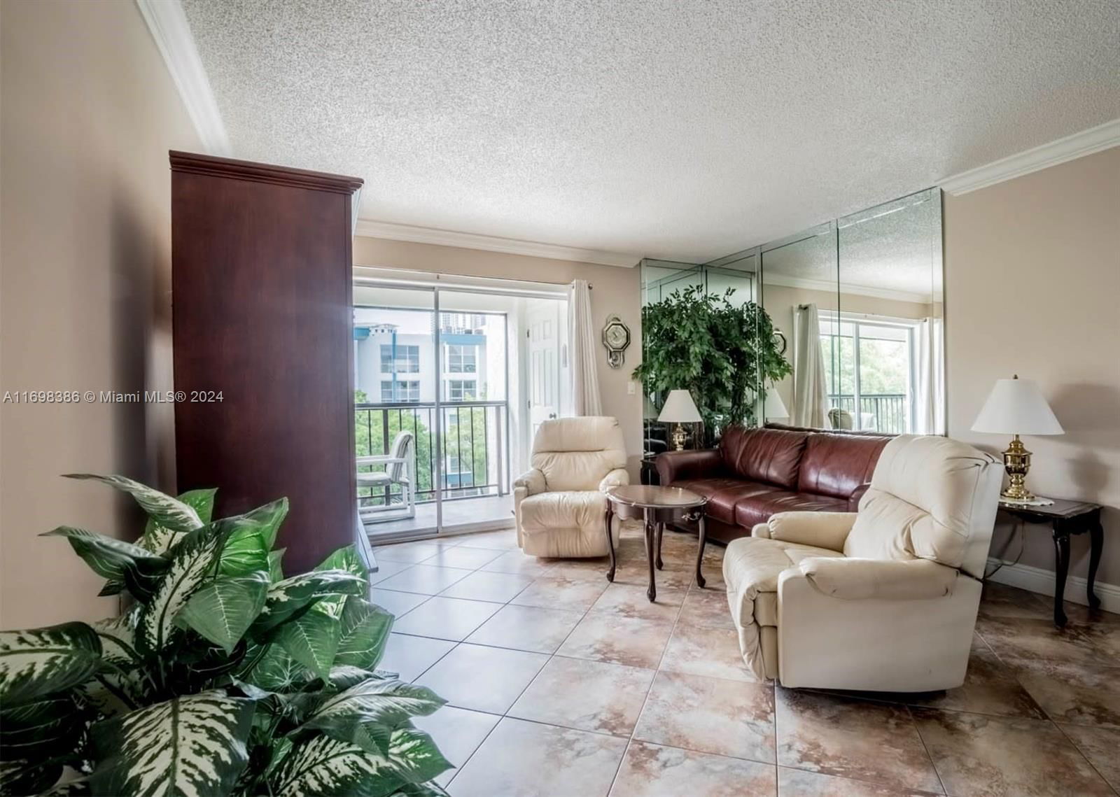 Real estate property located at 201 178th Dr #420, Miami-Dade, LE CARTIER CONDO, Sunny Isles Beach, FL