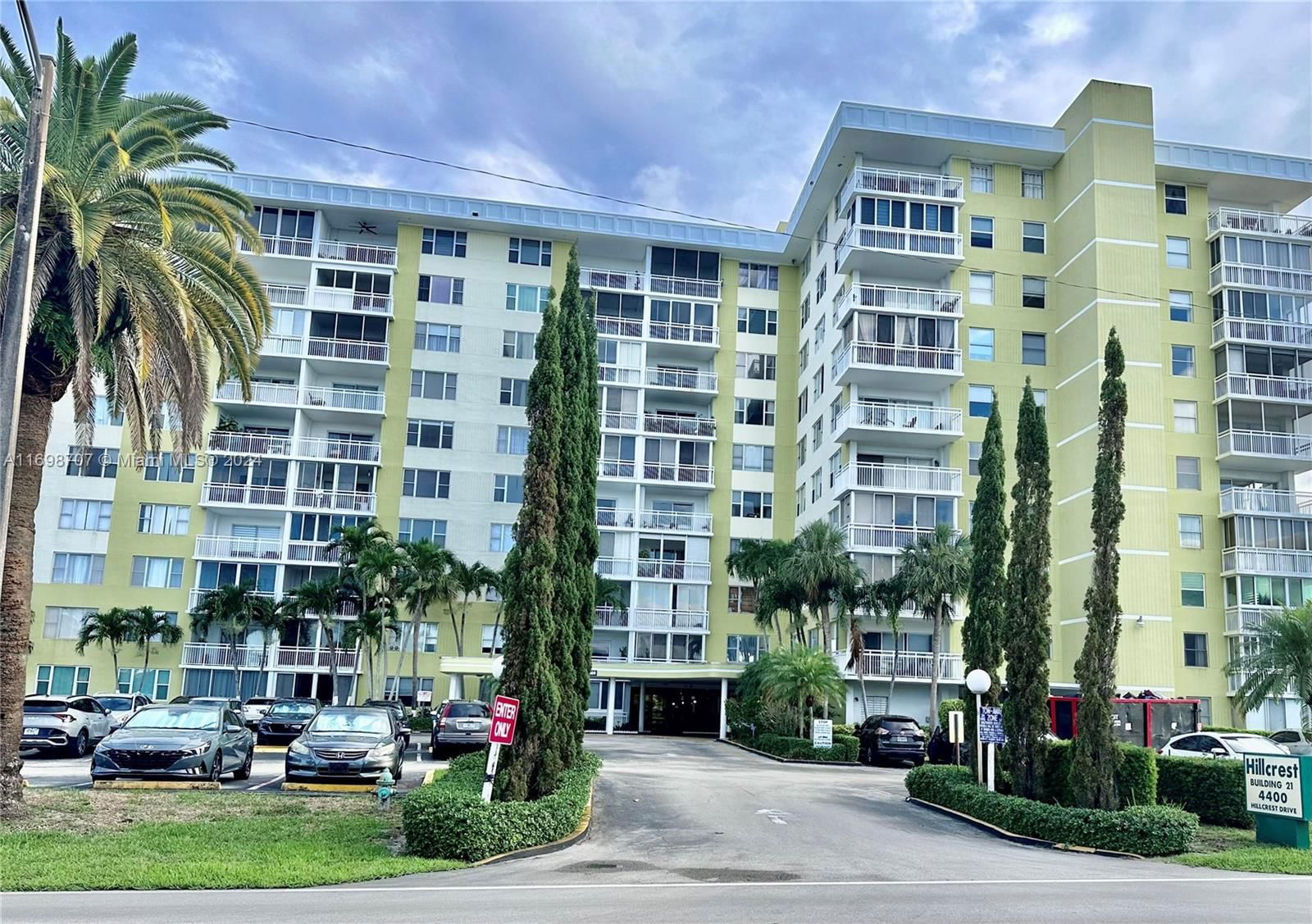 Real estate property located at 4400 Hillcrest Dr #114B, Broward, HILLCREST NO 21 CONDO, Hollywood, FL