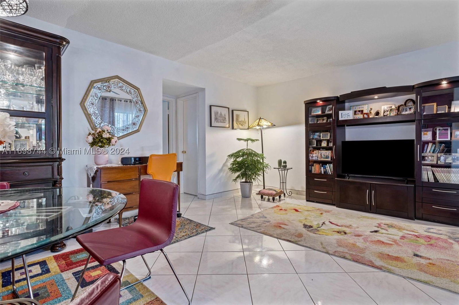 Real estate property located at 501 Blue Heron Dr #202-A, Broward, Paradise Villas Condo, Hallandale Beach, FL