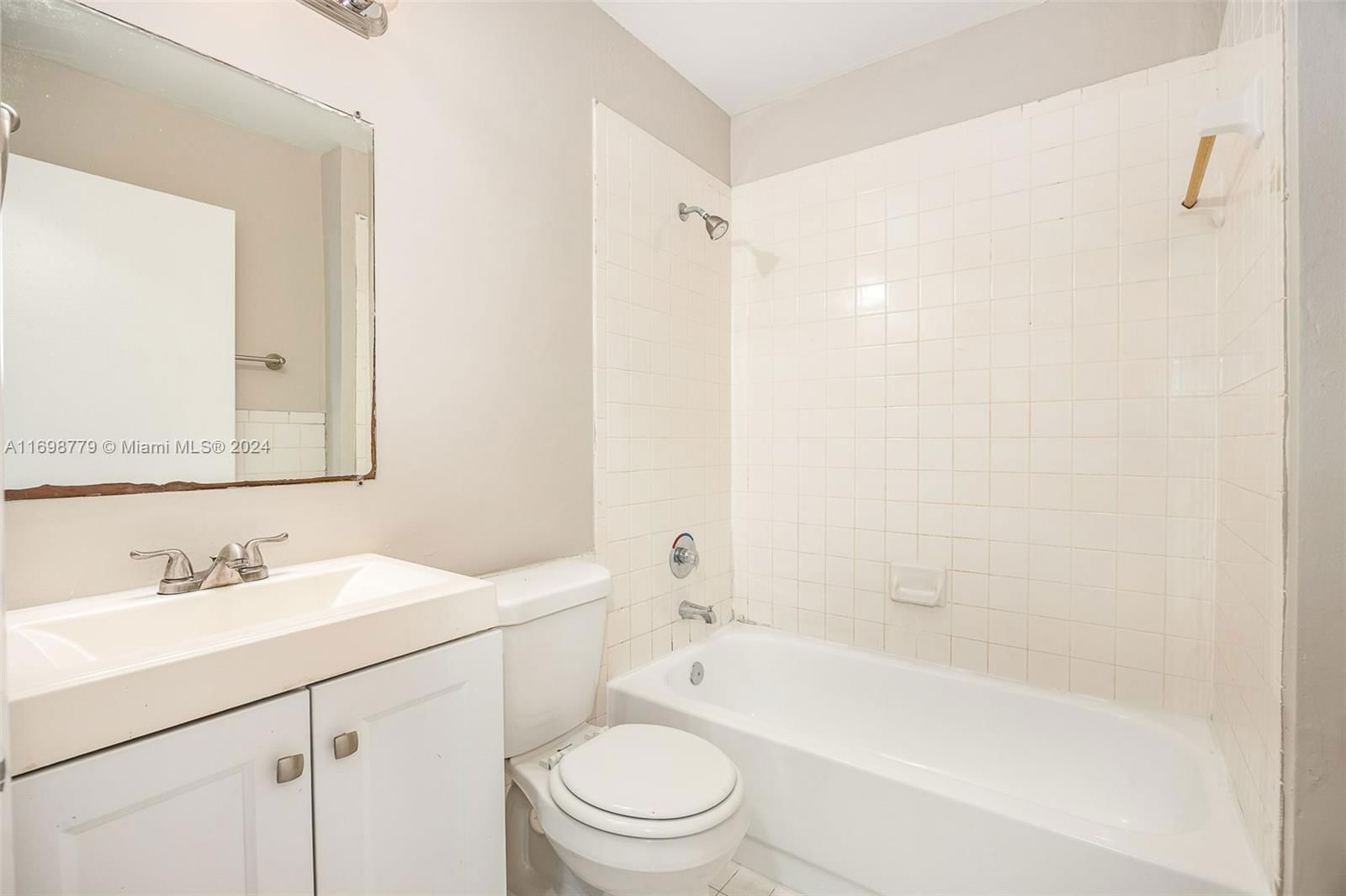 Real estate property located at 20901 121st Ave, Miami-dade, Oak Ridge Villas Sub Sec, Miami, FL