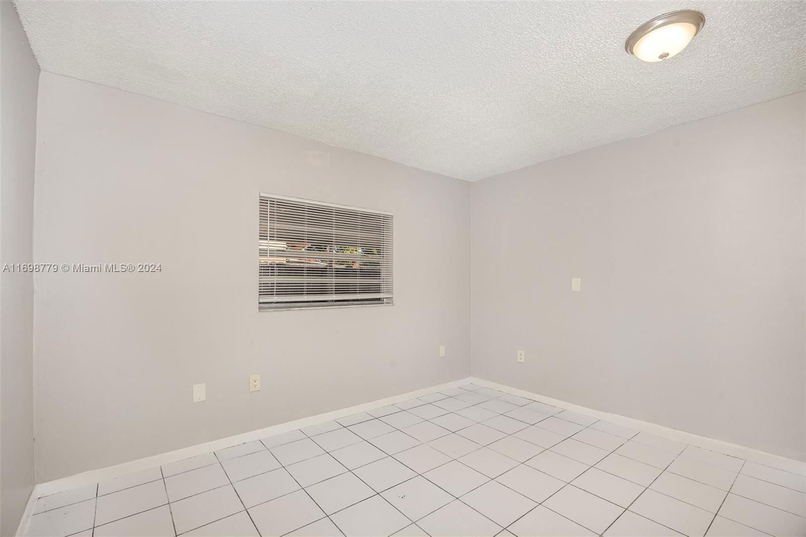 Real estate property located at 20901 121st Ave, Miami-dade, Oak Ridge Villas Sub Sec, Miami, FL