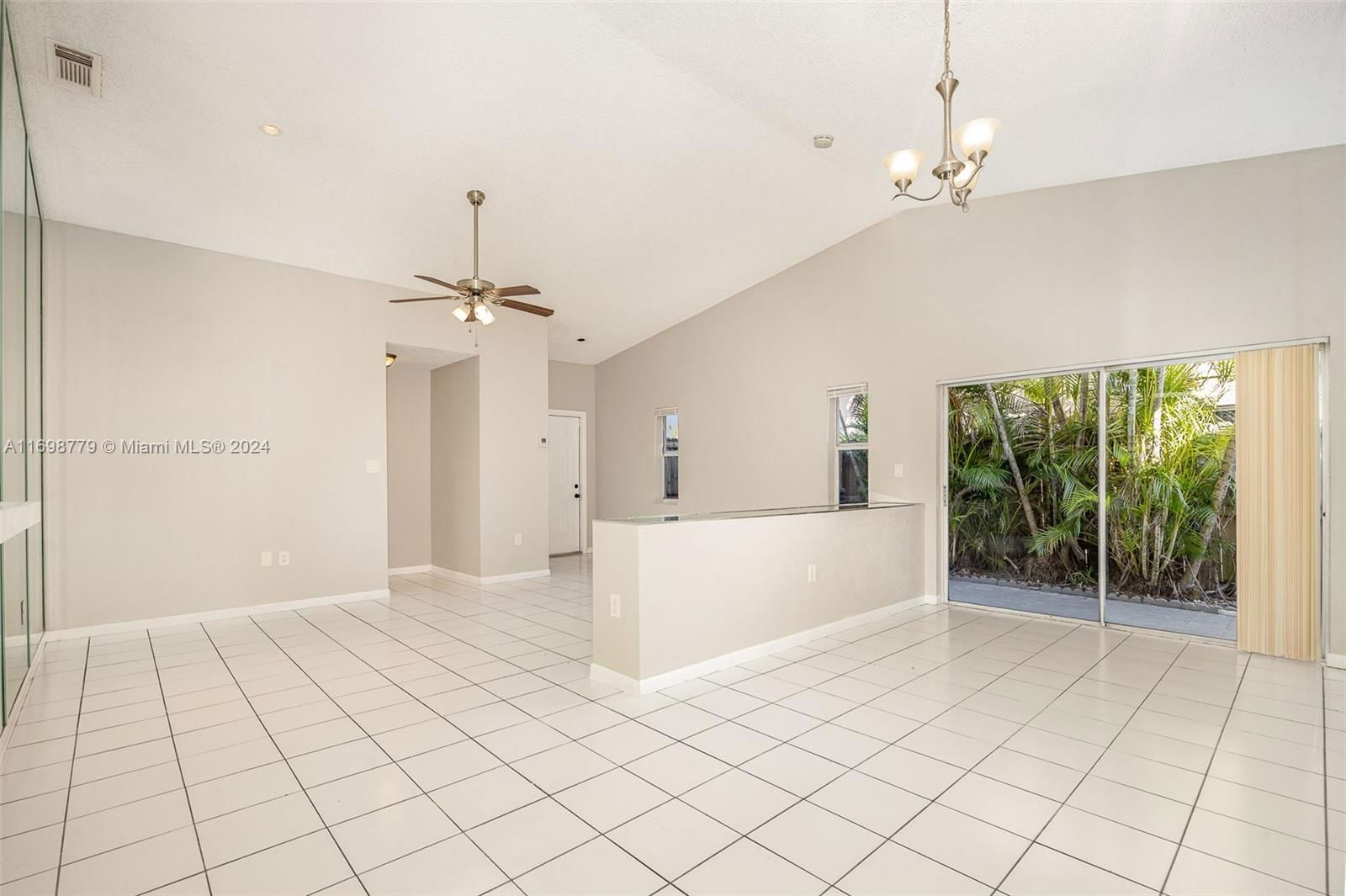 Real estate property located at 20901 121st Ave, Miami-dade, Oak Ridge Villas Sub Sec, Miami, FL