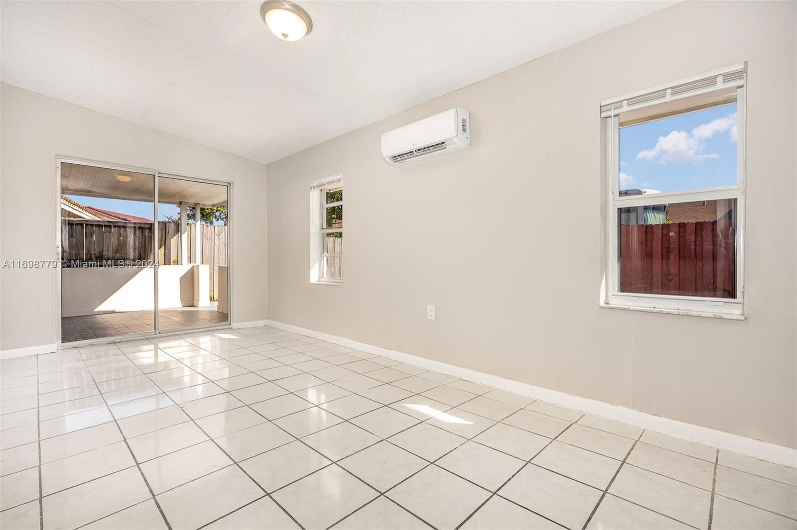 Real estate property located at 20901 121st Ave, Miami-dade, Oak Ridge Villas Sub Sec, Miami, FL