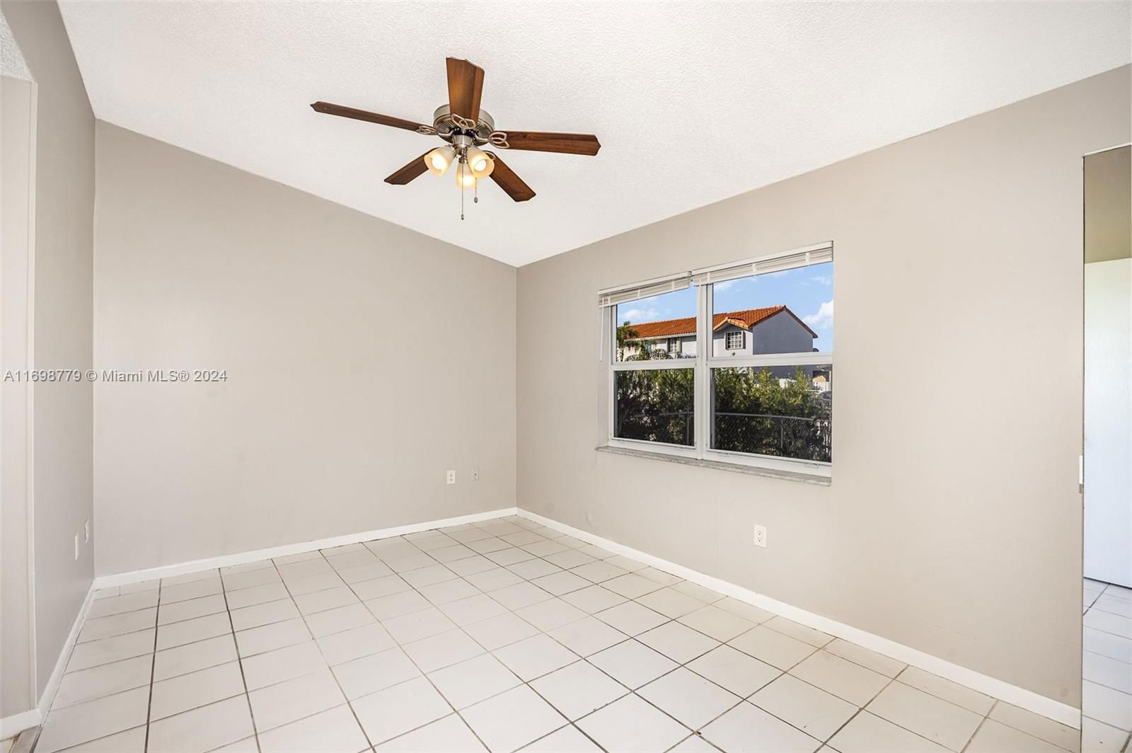 Real estate property located at 20901 121st Ave, Miami-dade, Oak Ridge Villas Sub Sec, Miami, FL