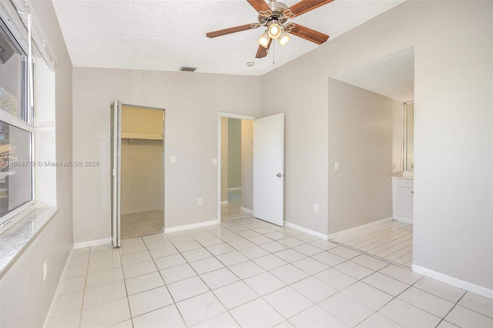 Real estate property located at 20901 121st Ave, Miami-dade, Oak Ridge Villas Sub Sec, Miami, FL