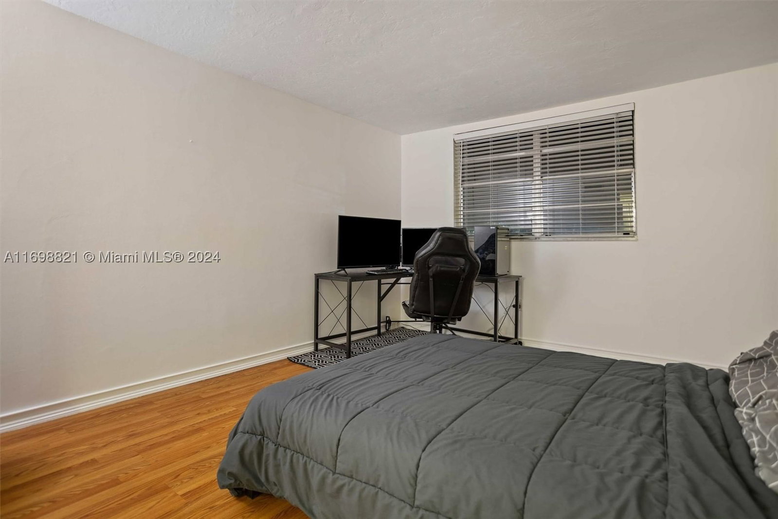Real estate property located at 1681 70th Ave #220, Broward, Omega Condo No 1, Plantation, FL