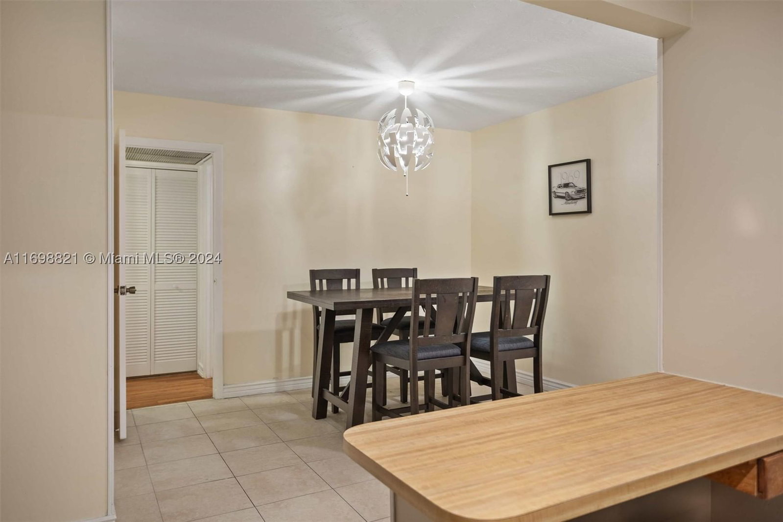 Real estate property located at 1681 70th Ave #220, Broward, Omega Condo No 1, Plantation, FL