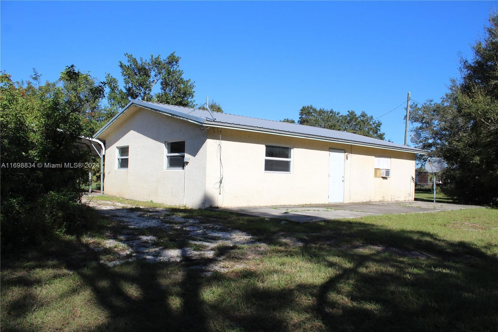 Real estate property located at 1175 Kanawha Ave, Hendry, Pioneer Plantatioin, Clewiston, FL