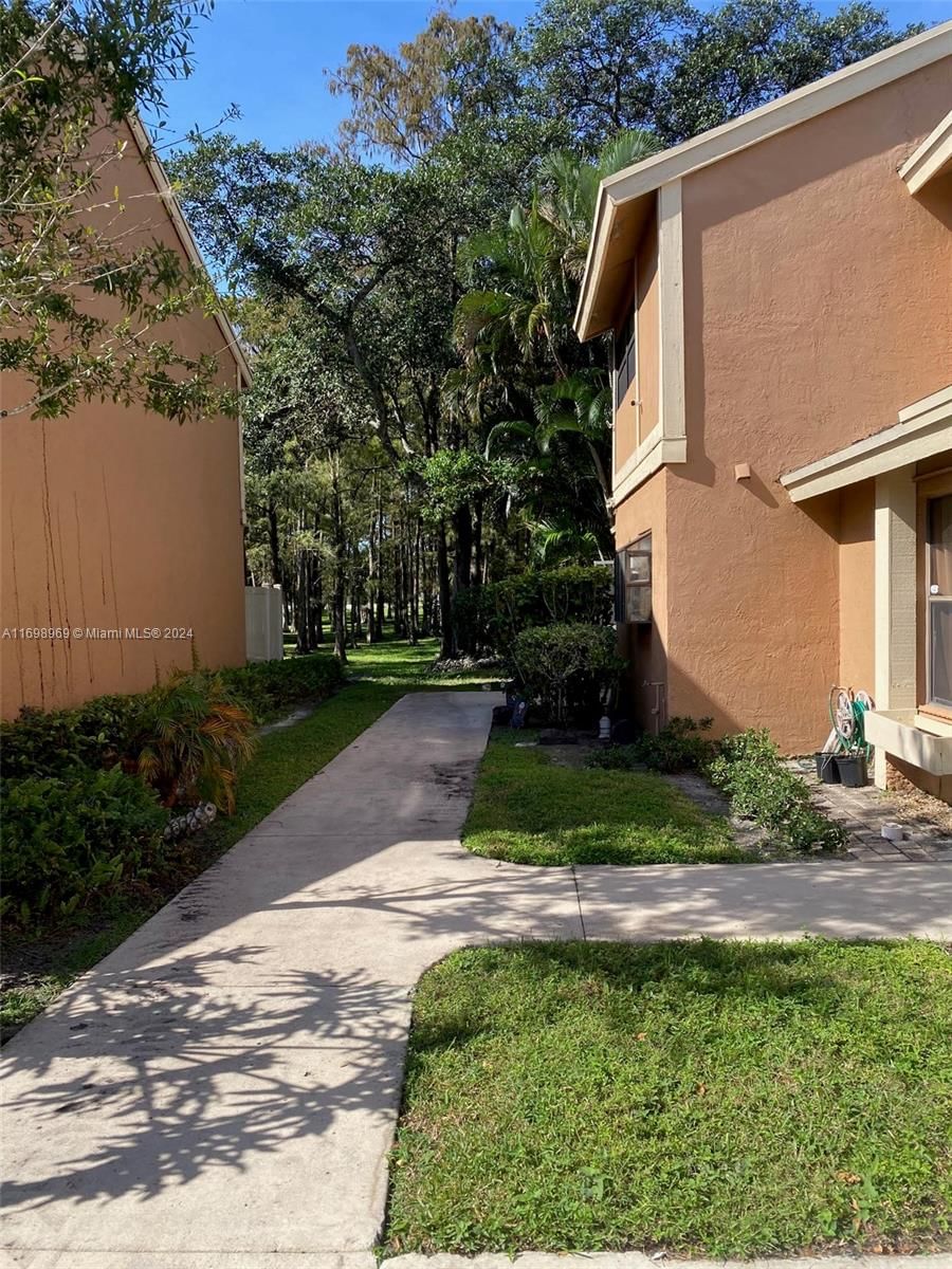 Real estate property located at 2219 45th Ave #2219, Broward, TARTAN COCONUT CREEK PHAS, Coconut Creek, FL