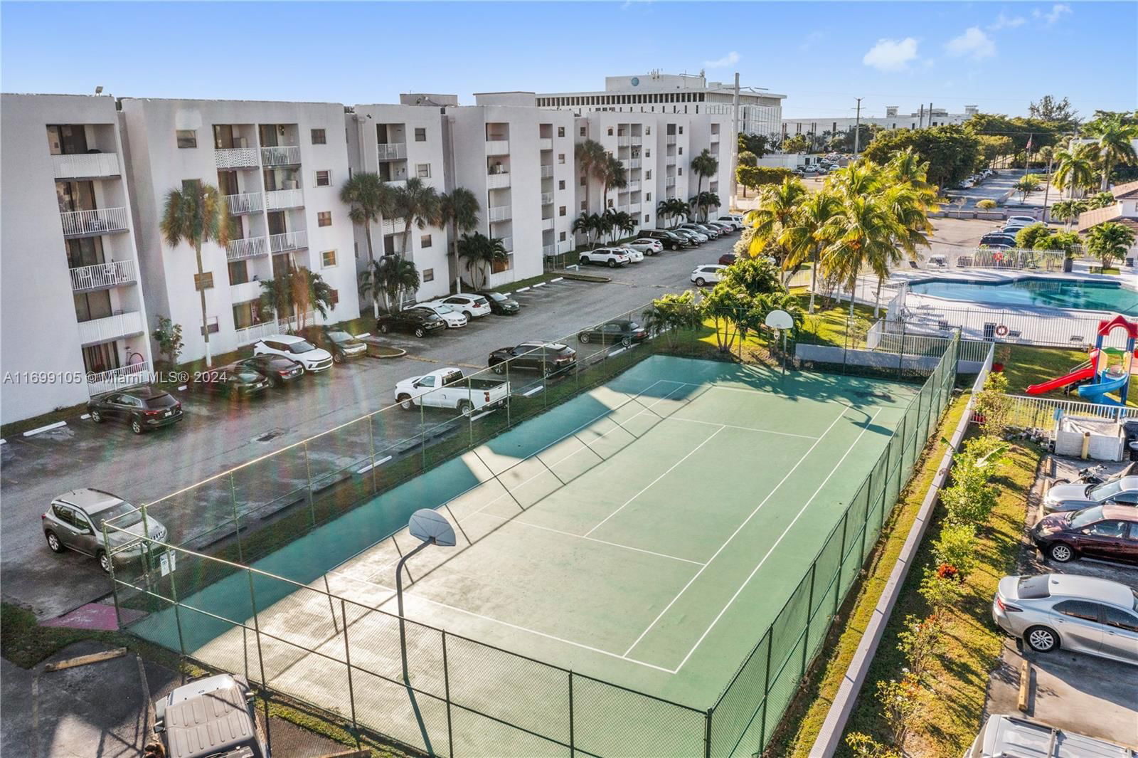 Real estate property located at 8075 7th St #120, Miami-Dade, FONTAINEBLEAU GARDENS CON, Miami, FL