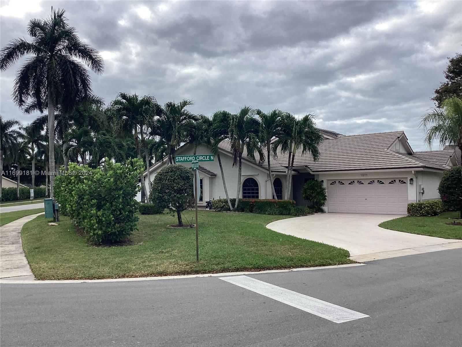 Real estate property located at 10893 Stafford Cir N #10893, Palm Beach, BRIGHTON LAKES, Boynton Beach, FL