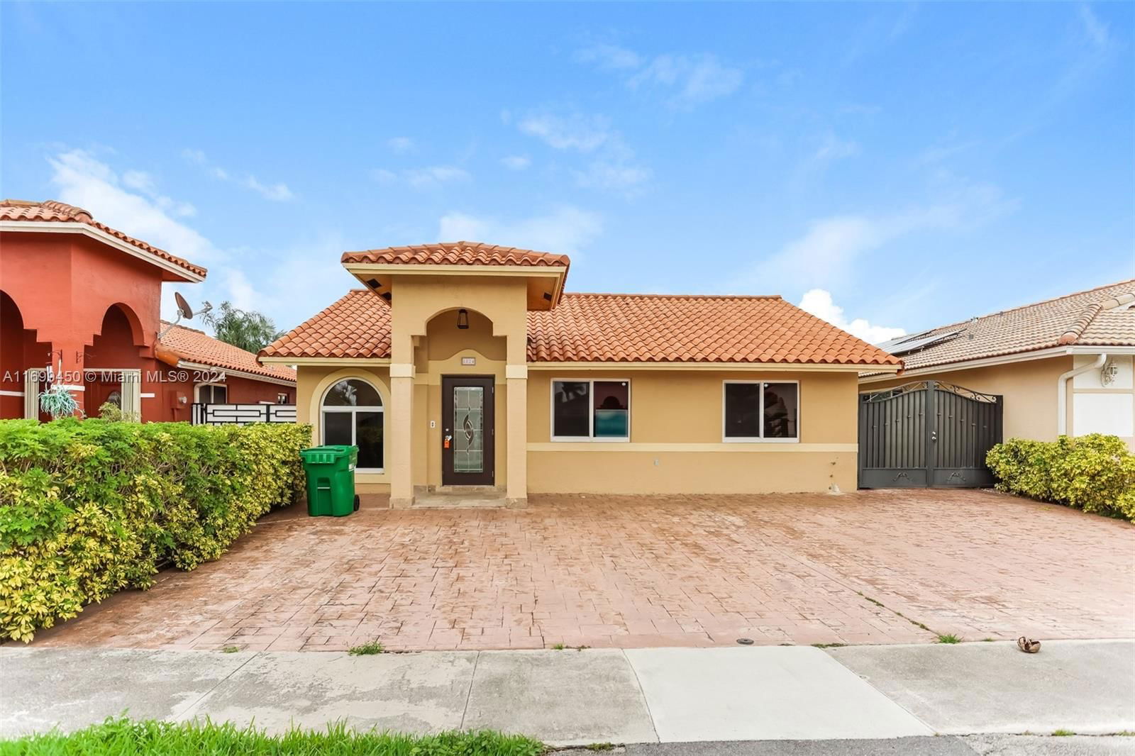 Real estate property located at 8824 110th Ln, Miami-Dade, BERKSHIRE SUB, Hialeah Gardens, FL