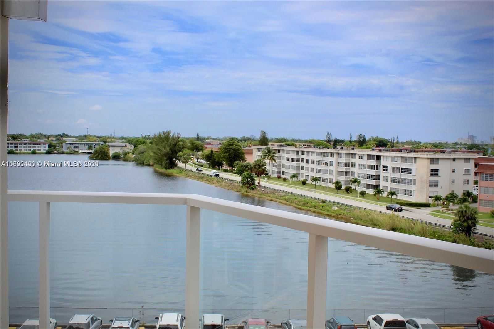 Real estate property located at 1351 Miami Gardens Dr #516E, Miami-Dade, BUCKLEY TOWERS CONDO - EA, Miami, FL