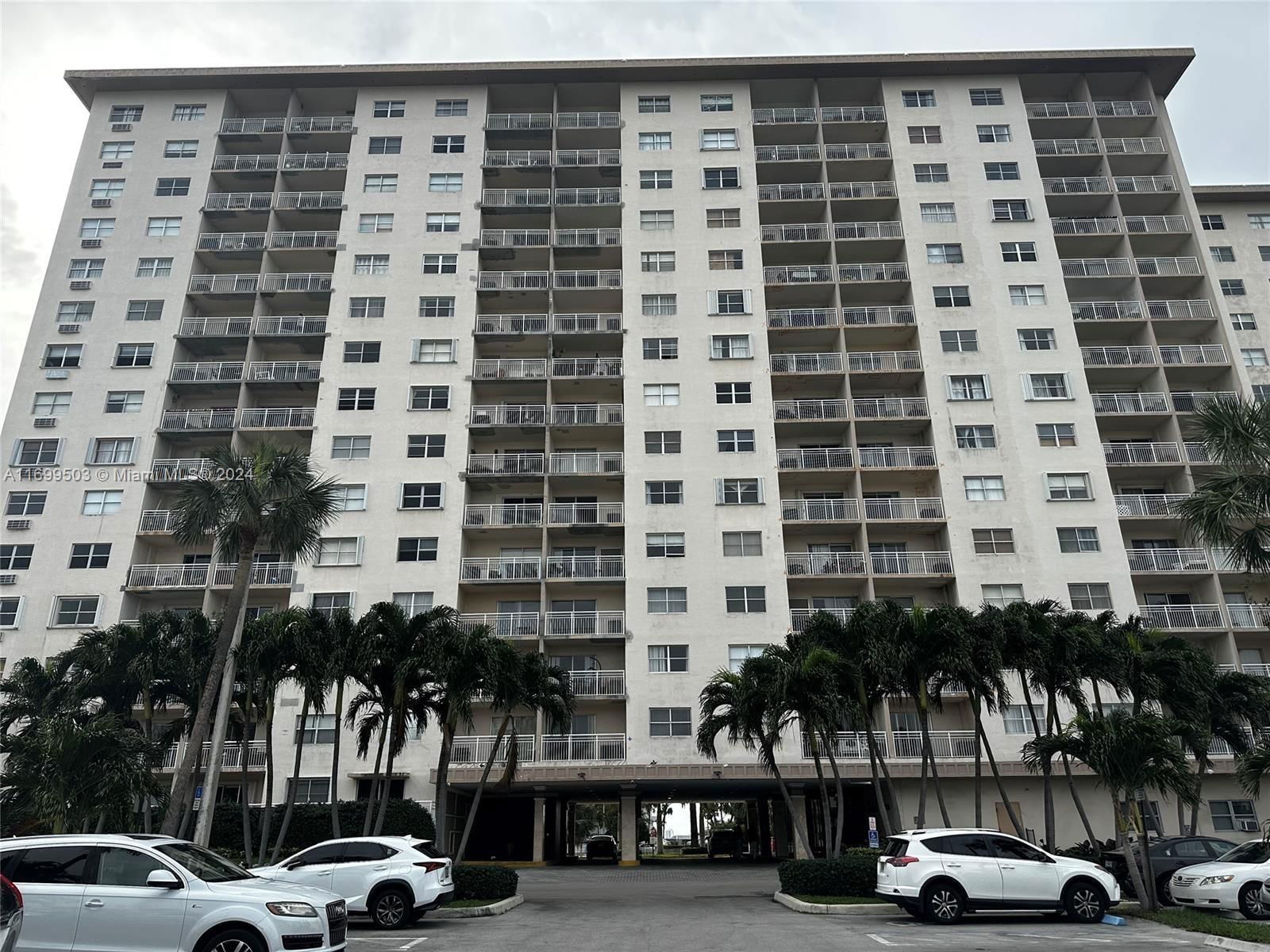 Real estate property located at 400 Kings Point Dr #430, Miami-Dade, COASTAL TOWERS CONDO, Sunny Isles Beach, FL