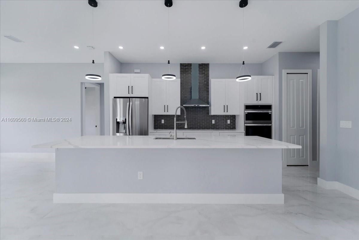 Real estate property located at 706 HIGHLAND AVE, Lee, Lehigh Acres Estates, Lehigh Acres, FL