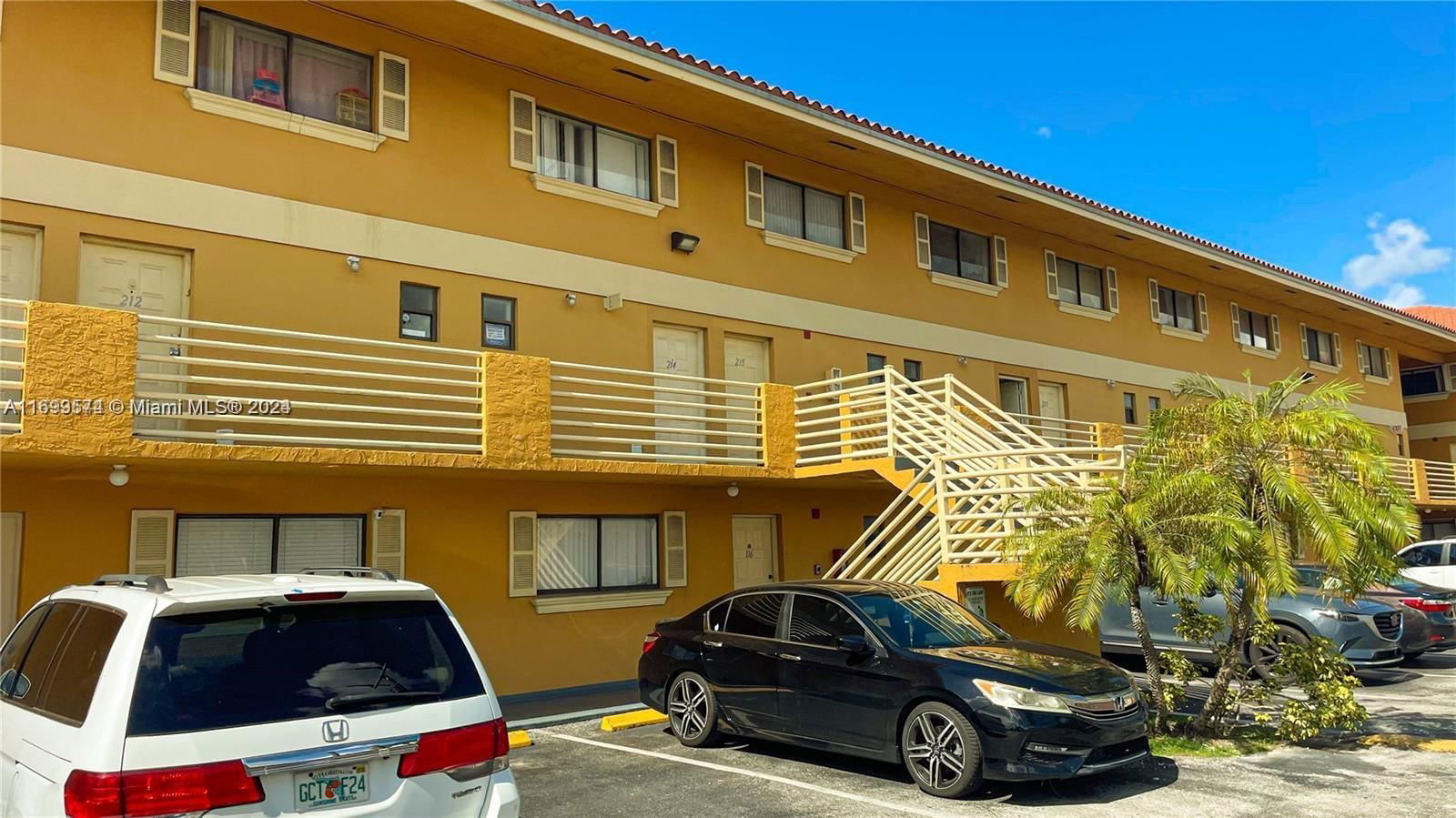 Real estate property located at 180 Royal Palm Rd #216, Miami-Dade, ROYAL PALM 47 CONDO, Hialeah Gardens, FL