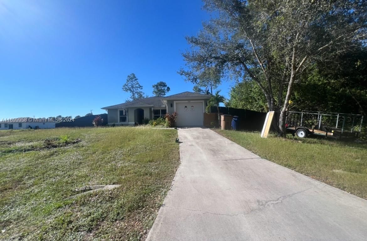 Real estate property located at 520 KILLARNEY, Lee, Lee County Unincorporated, Lehigh Acres, FL