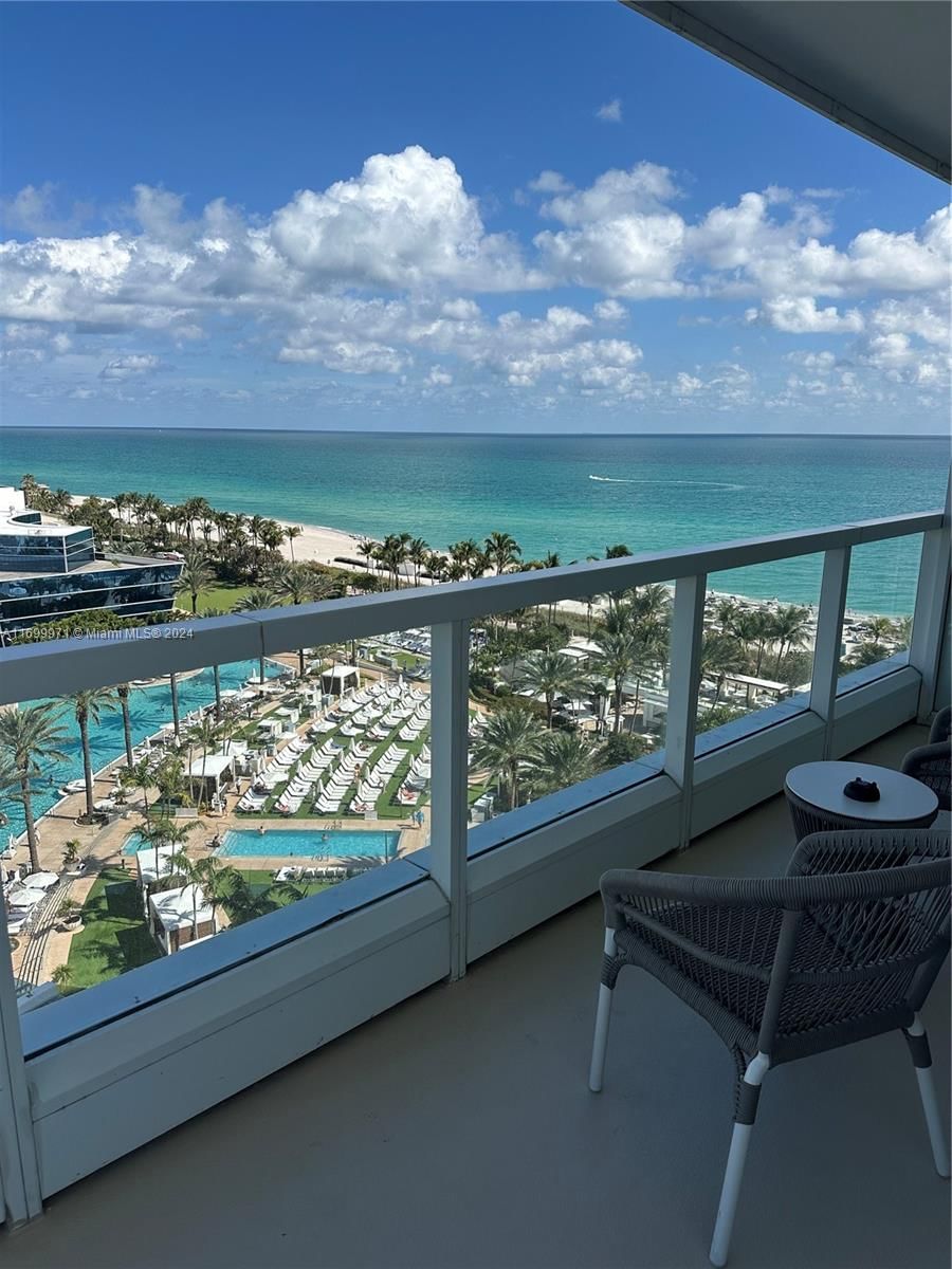 Real estate property located at 4391 Collins Ave #1001, Miami-Dade, FONTAINEBLEAU III OCEAN C, Miami Beach, FL