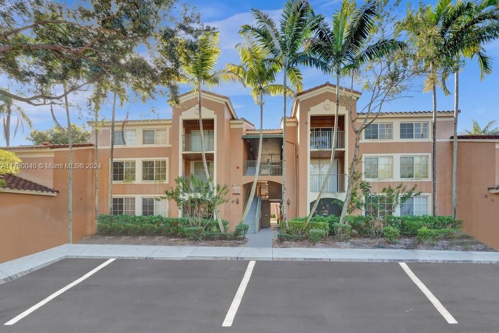 Real estate property located at 4852 State Road 7 #3305, Broward, CARRINGTON AT COCONUT CRE, Coconut Creek, FL