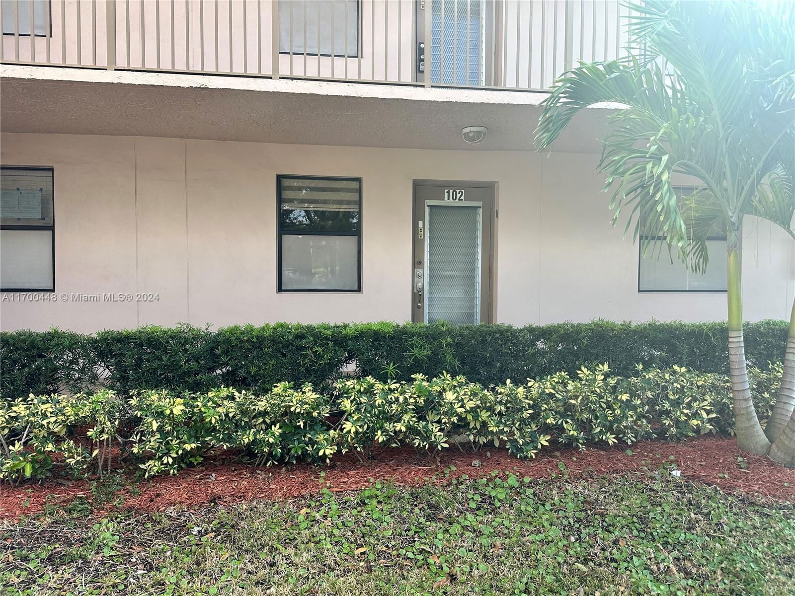 Real estate property located at 10434 Sunrise Lakes Blvd #102, Broward, SUNRISE LAKES 218 CONDO, Sunrise, FL