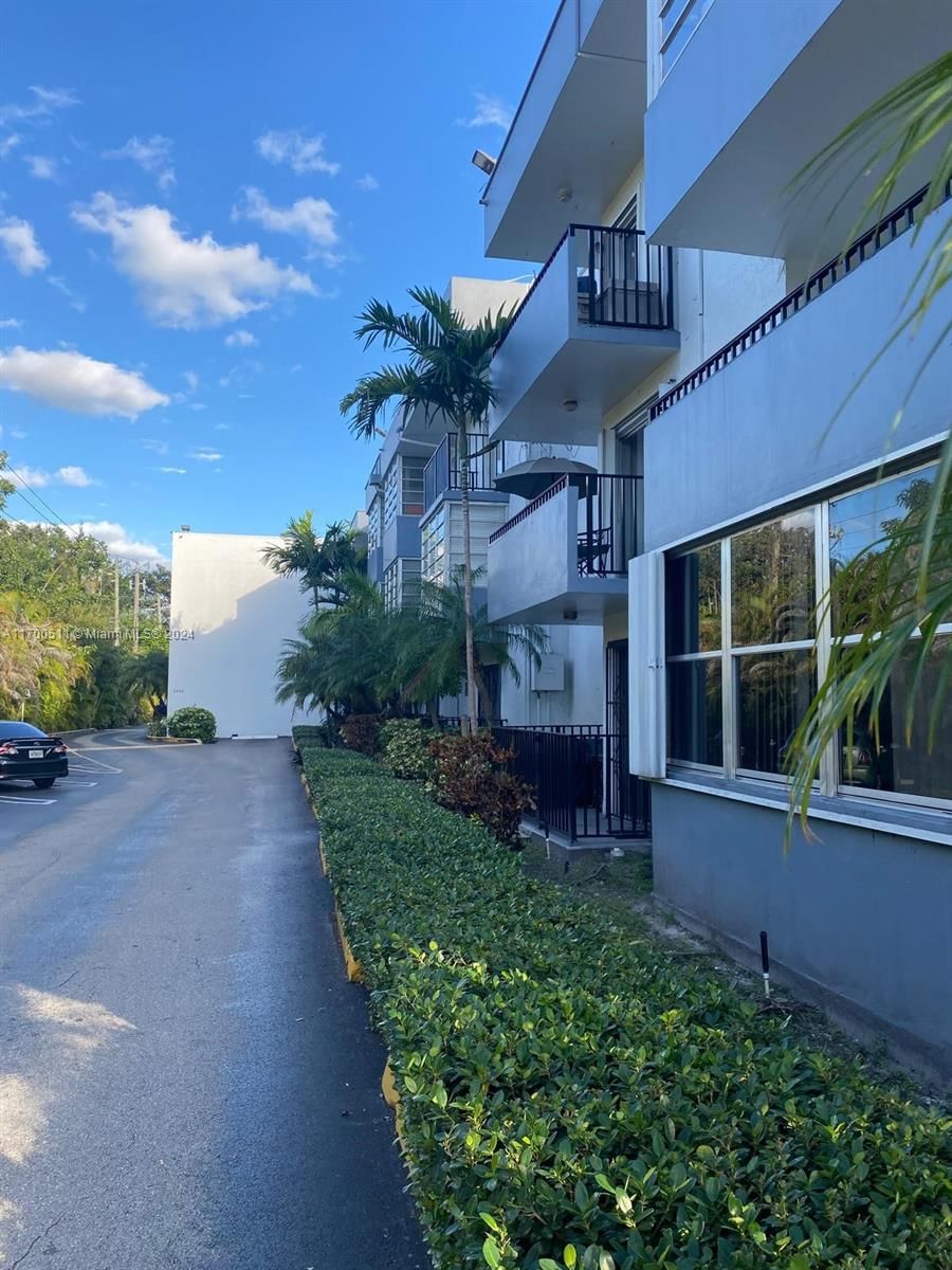 Real estate property located at , Miami-Dade, GROVE GARDENS CONDO, Miami, FL