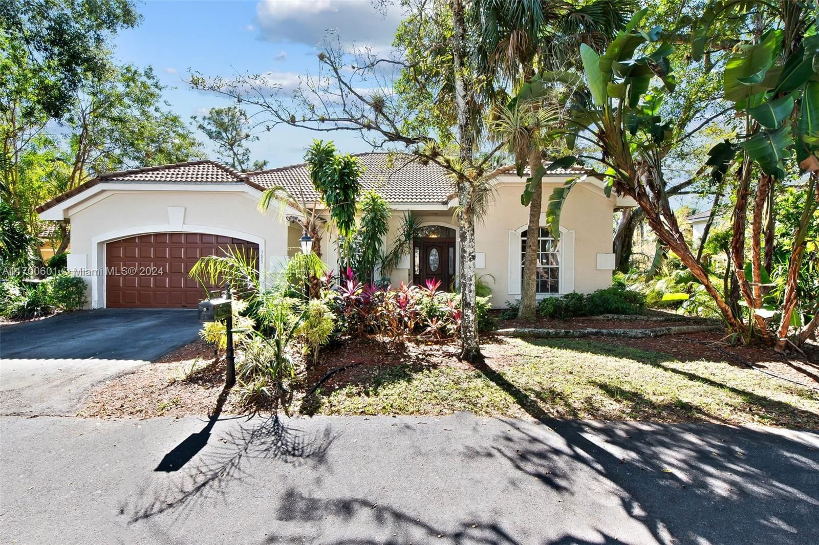 Real estate property located at 3633 High Pine Dr, Broward, WOODSIDE VILLAGE SEC ONE, Coral Springs, FL